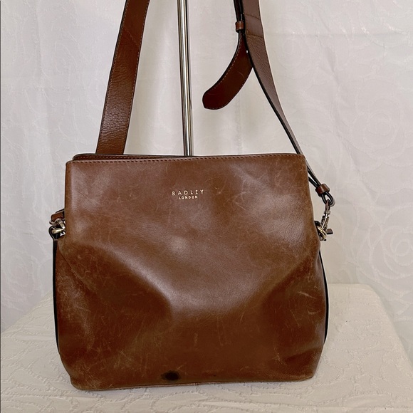 Radley London Chestnut Leather Medium Shoulder/Crossbody Bag. 3 compartments. - Picture 1 of 16